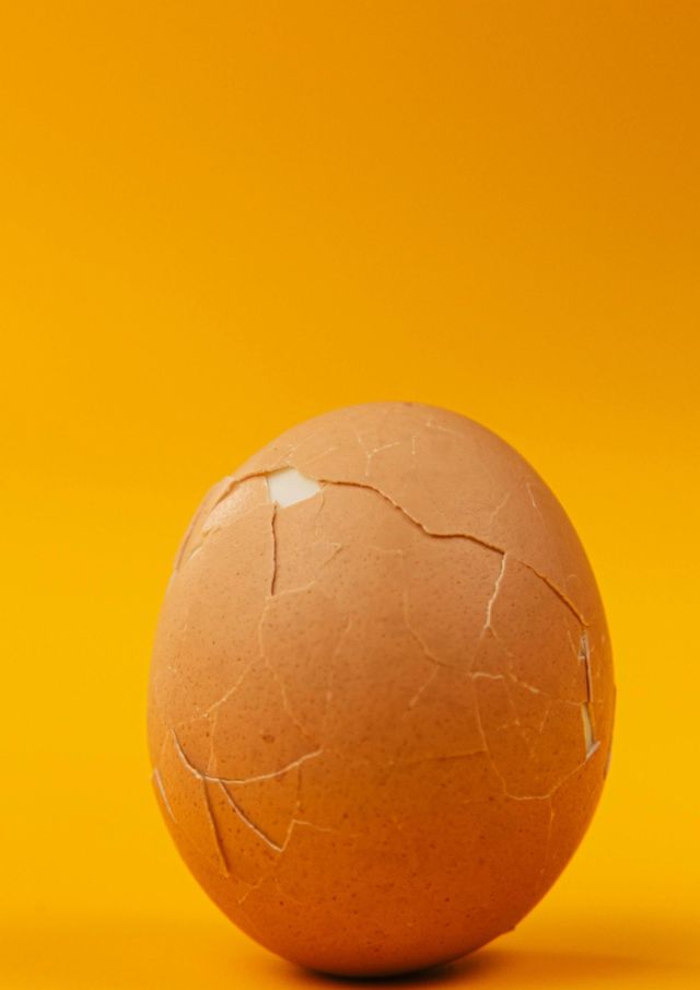 Варене яйце почиститься за 10 секунд - фото 605769