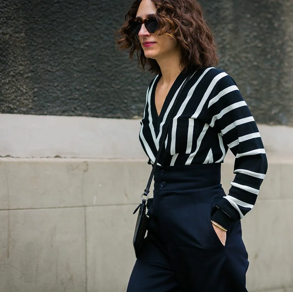 Неделя моды в Париже: смелый и раскованный street style - фото 325432