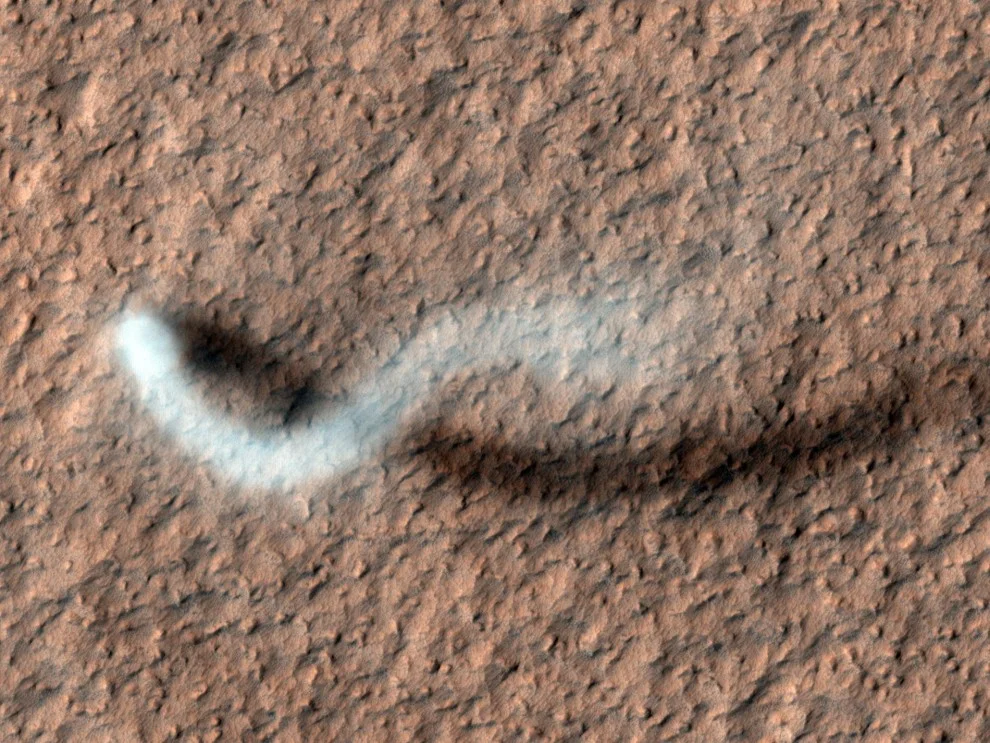 Просто космос: эти уникальные фото покажут, как на самом деле выглядит Марс - фото 327551