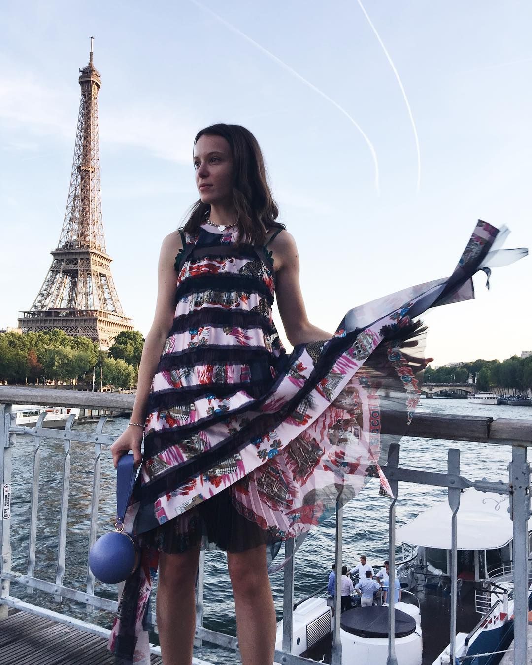 Тиждень моди в Парижі: сміливий та розкутий street style - 325458 Тиждень моди в Парижі: сміливий та розкутий street style - фото 325458