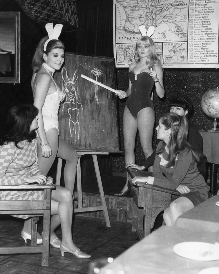 Секси-кролики: как выглядели модели Playboy 55 лет назад - фото 329093