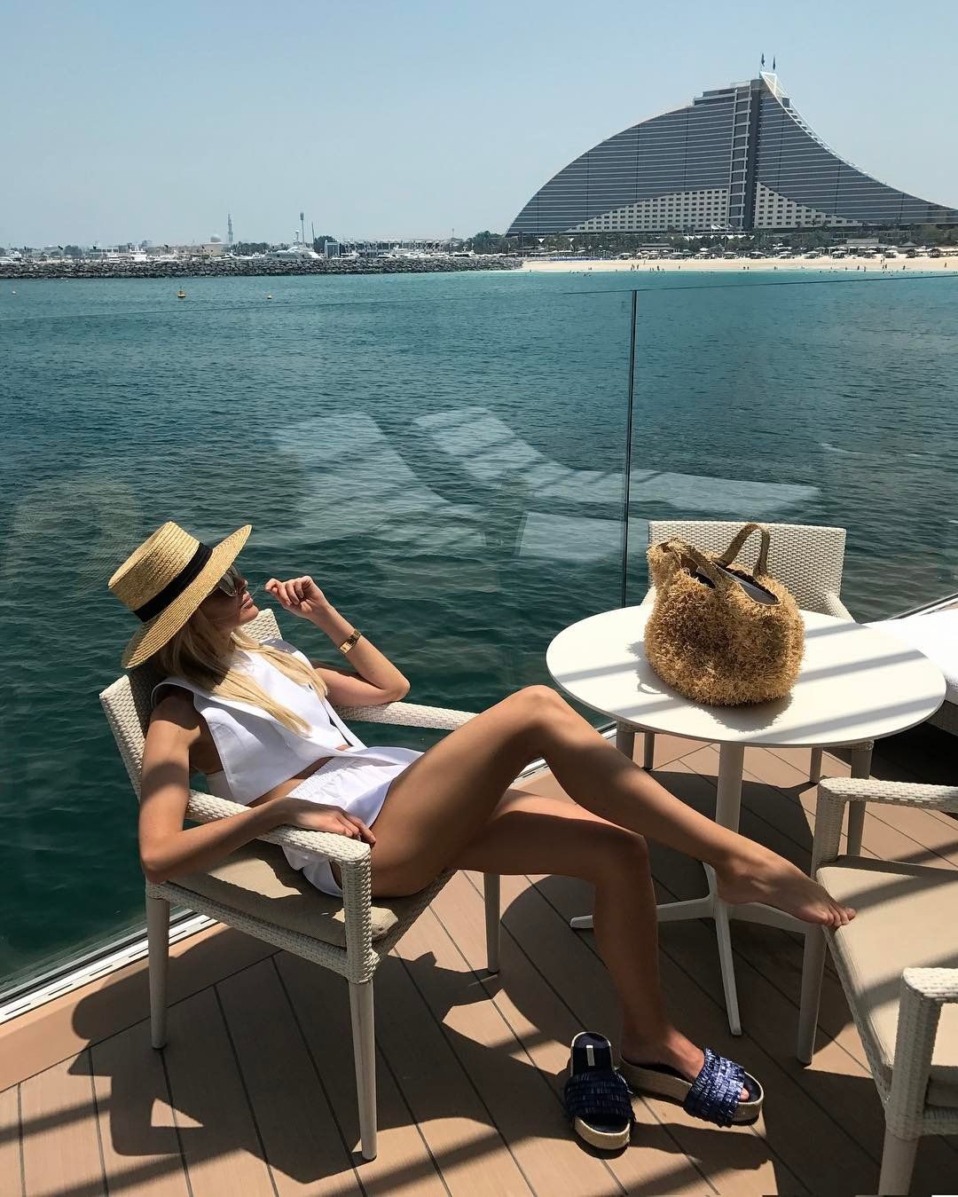 40 идей с Instagram, как круто одеться на пляж - 329173 40 идей с Instagram, как круто одеться на пляж - фото 329173
