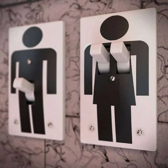 16 оригінальних табличок, які добре показують різницю між чоловічим та жіночим туалетом - фото 326999