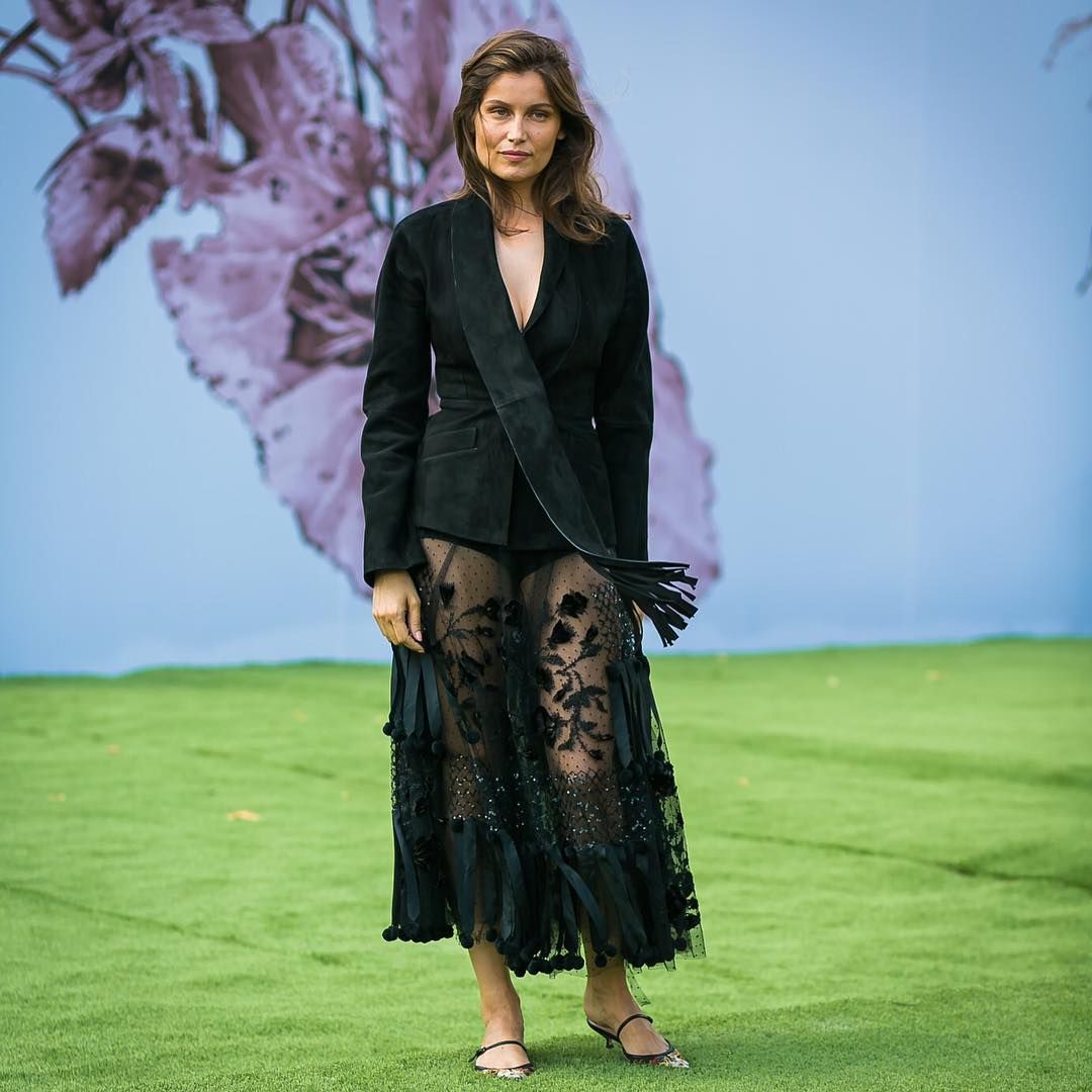 Тиждень моди в Парижі: сміливий та розкутий street style - 325424 Тиждень моди в Парижі: сміливий та розкутий street style - фото 325424