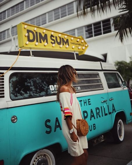 Вдохновение с Инстаграм: самая модная сумка сезона - фото 326050