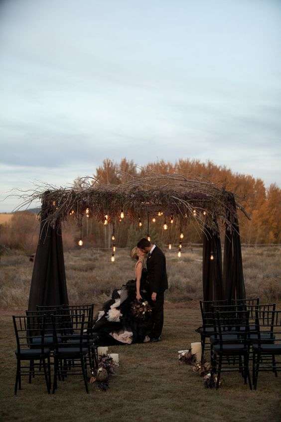 Весілля 2017: стильні ідеї декору у чорному кольорі - фото 333699