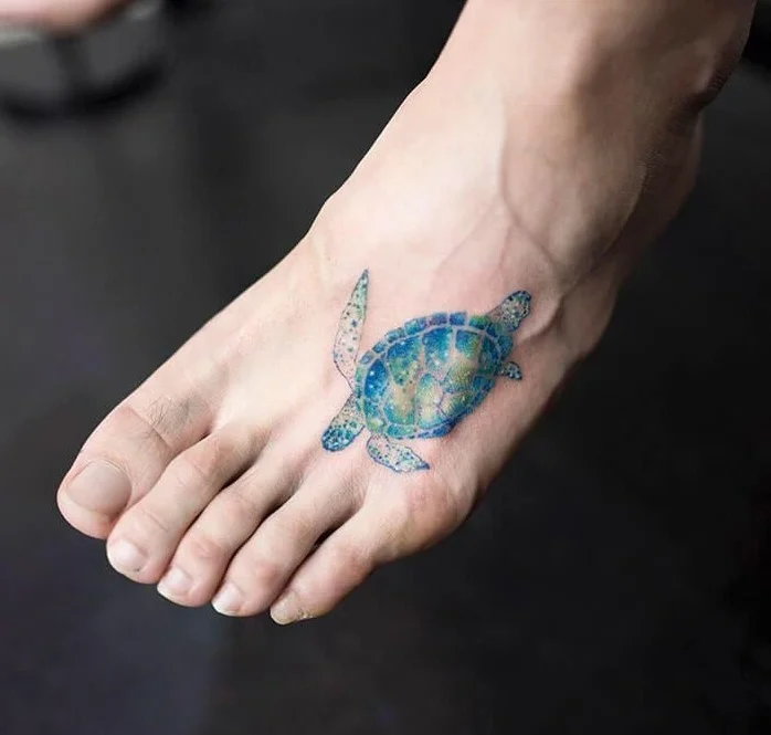 Магия татуировок: необычные рисунки на теле, которые поражают - фото 330755