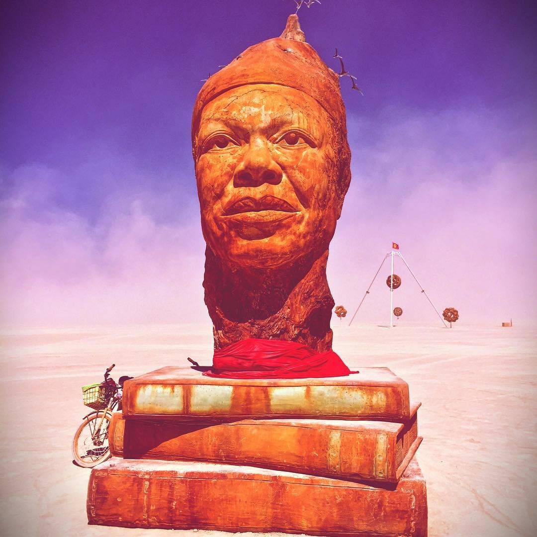Пыль, голые тела и современное искусство: крутые фото с фестиваля Burning Man 2017 - 336430 Пыль, голые тела и современное искусство: крутые фото с фестиваля Burning Man 2017 - фото 336430