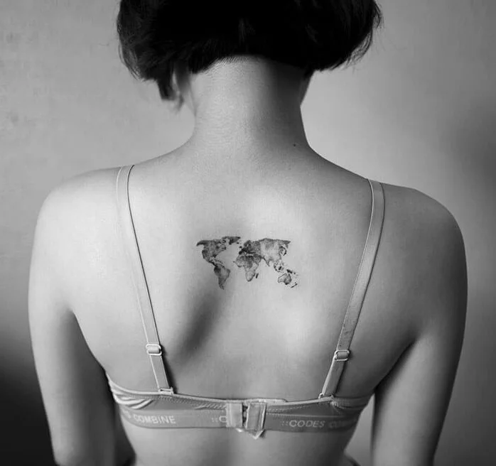 Магия татуировок: необычные рисунки на теле, которые поражают - фото 330750