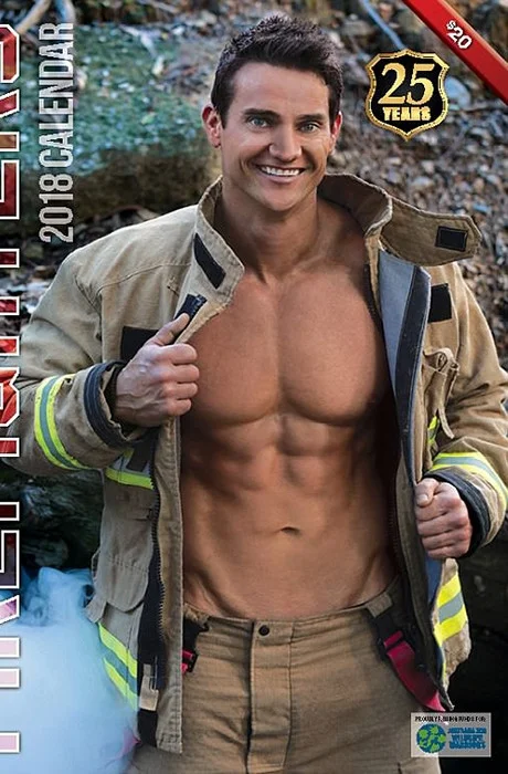 12 гарячих пожежників знялись оголені для нового еротичного календаря - фото 331486