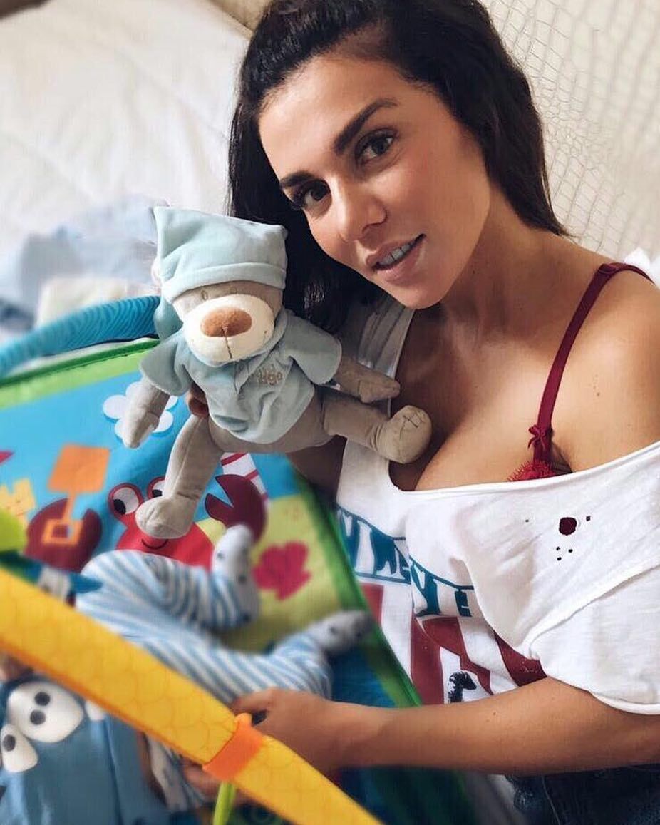 "Я плохая мать": Анна Сєдокова поділилася труднощами материнства - 330951 "Я плохая мать": Анна Сєдокова поділилася труднощами материнства - фото 330951