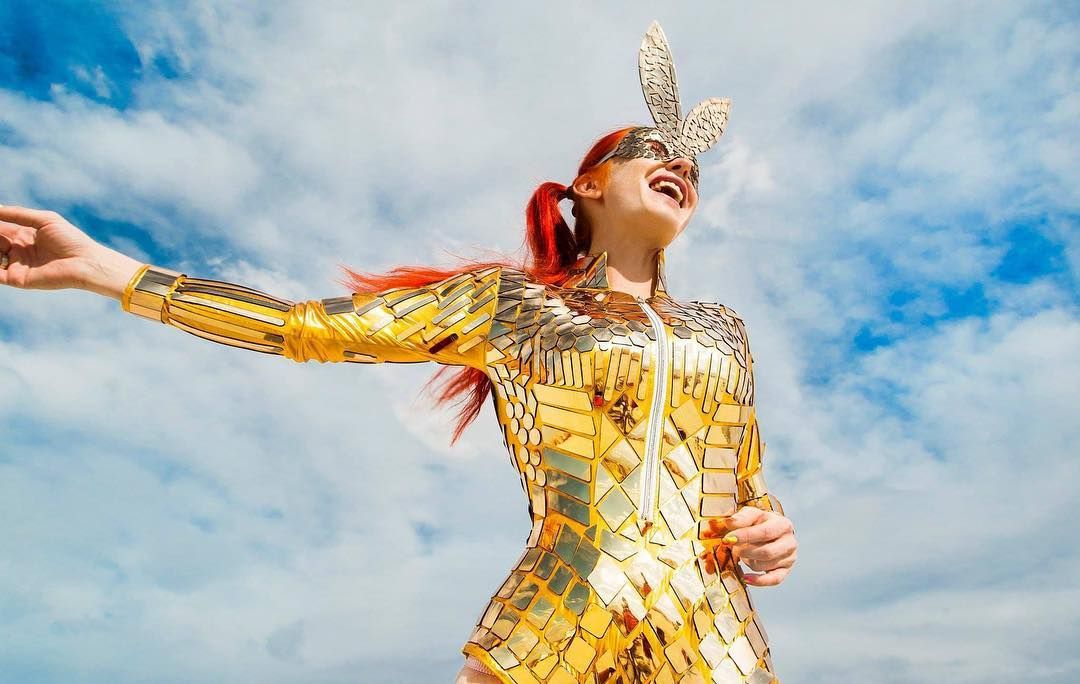 Пыль, голые тела и современное искусство: крутые фото с фестиваля Burning Man 2017 - 336380 Пыль, голые тела и современное искусство: крутые фото с фестиваля Burning Man 2017 - фото 336380