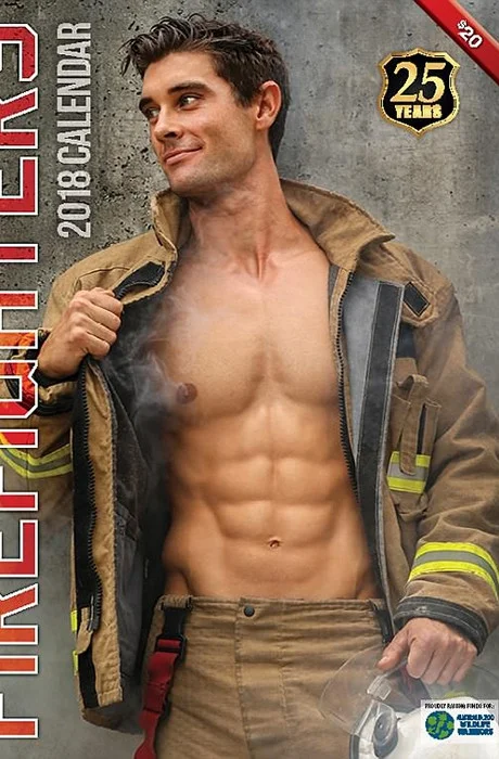12 гарячих пожежників знялись оголені для нового еротичного календаря - фото 331487