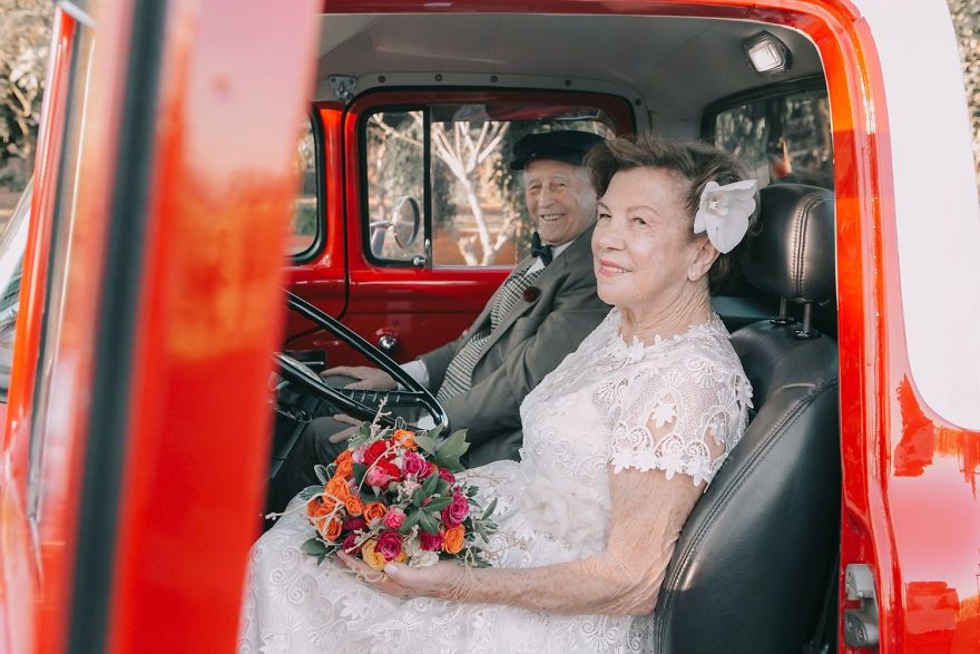Трогательно: у пары не было свадебных фото и они устроили фотосессию 60 лет спустя - 341052 Трогательно: у пары не было свадебных фото и они устроили фотосессию 60 лет спустя - фото 341052