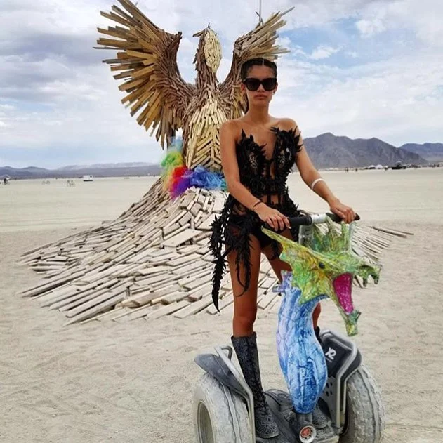Самые красивые голые девушки безумного фестиваля Burning Man-2017 - фото 337070