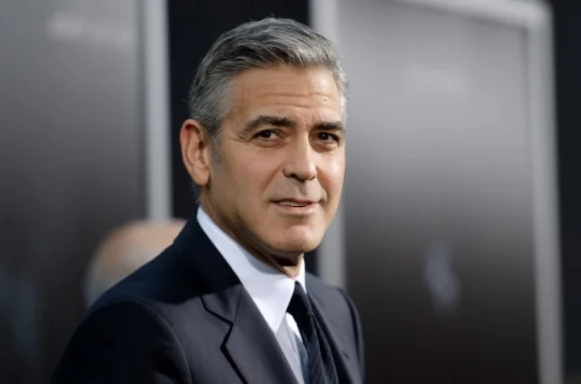 Джордж Клуни просыпается каждые три часа из-за солидарности к супруге - фото 338517