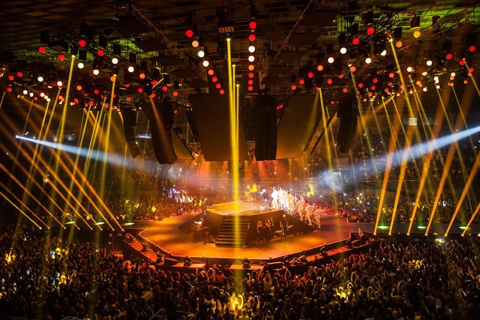MONATIK шокировал невероятным концертом «Vitamin D» в Киеве - фото 346451