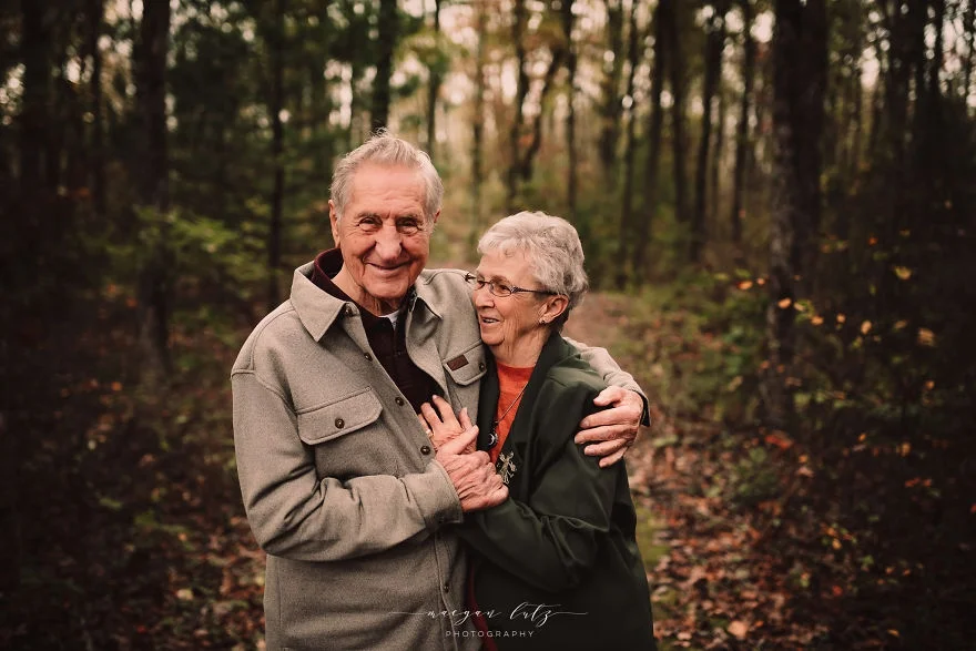 Пара прожила вместе 68 лет и их праздничная фотосессия тронет каждого - фото 347254