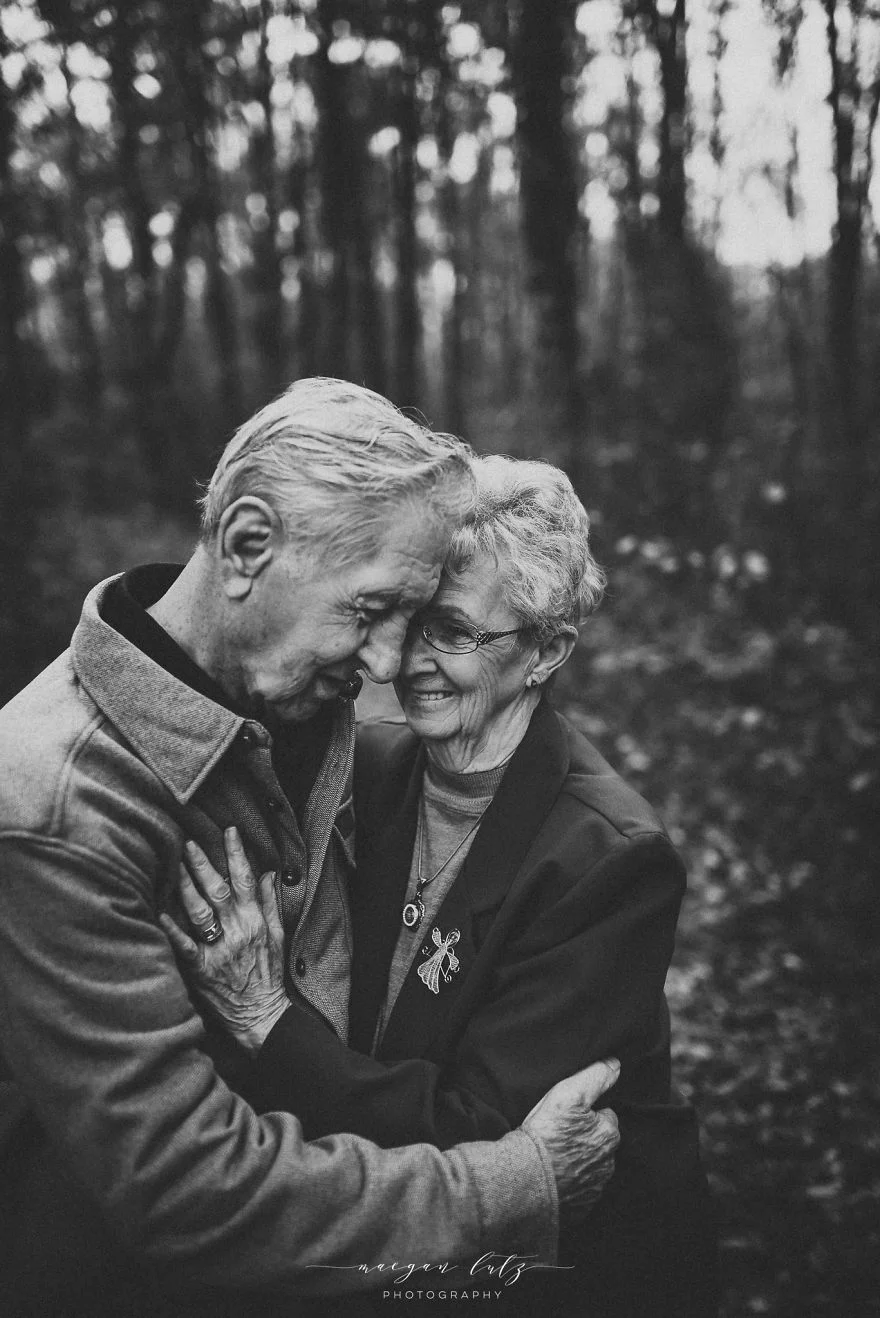 Пара прожила вместе 68 лет и их праздничная фотосессия тронет каждого - фото 347256