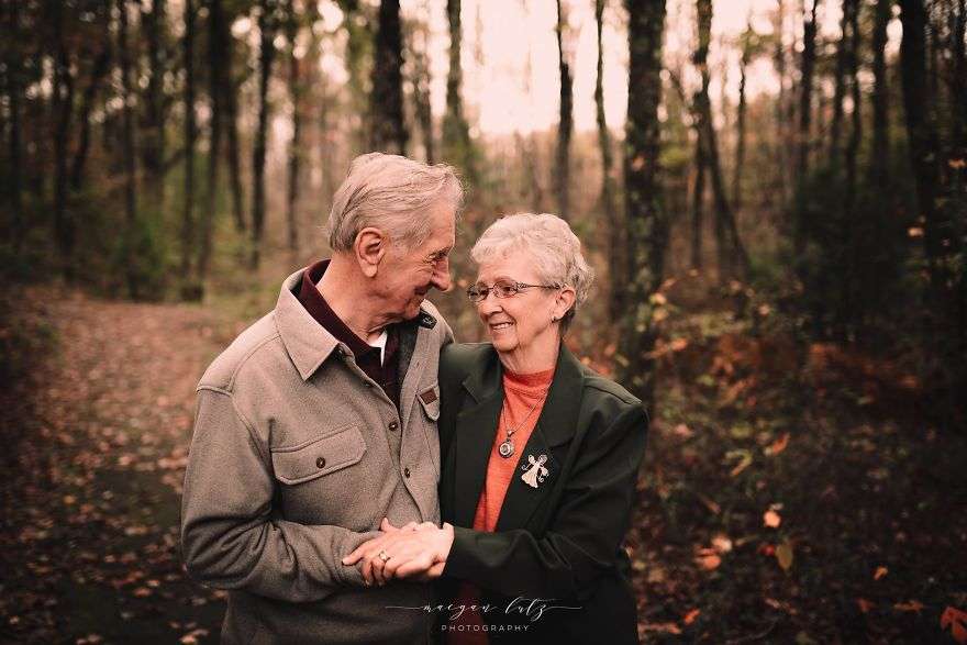 Пара прожила вместе 68 лет и их праздничная фотосессия тронет каждого - фото 347248