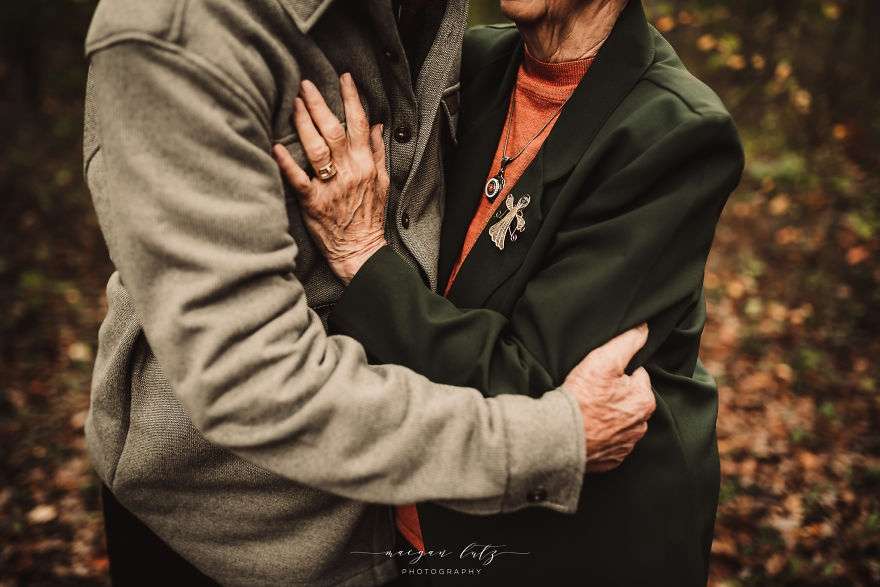 Пара прожила вместе 68 лет и их праздничная фотосессия тронет каждого - фото 347251