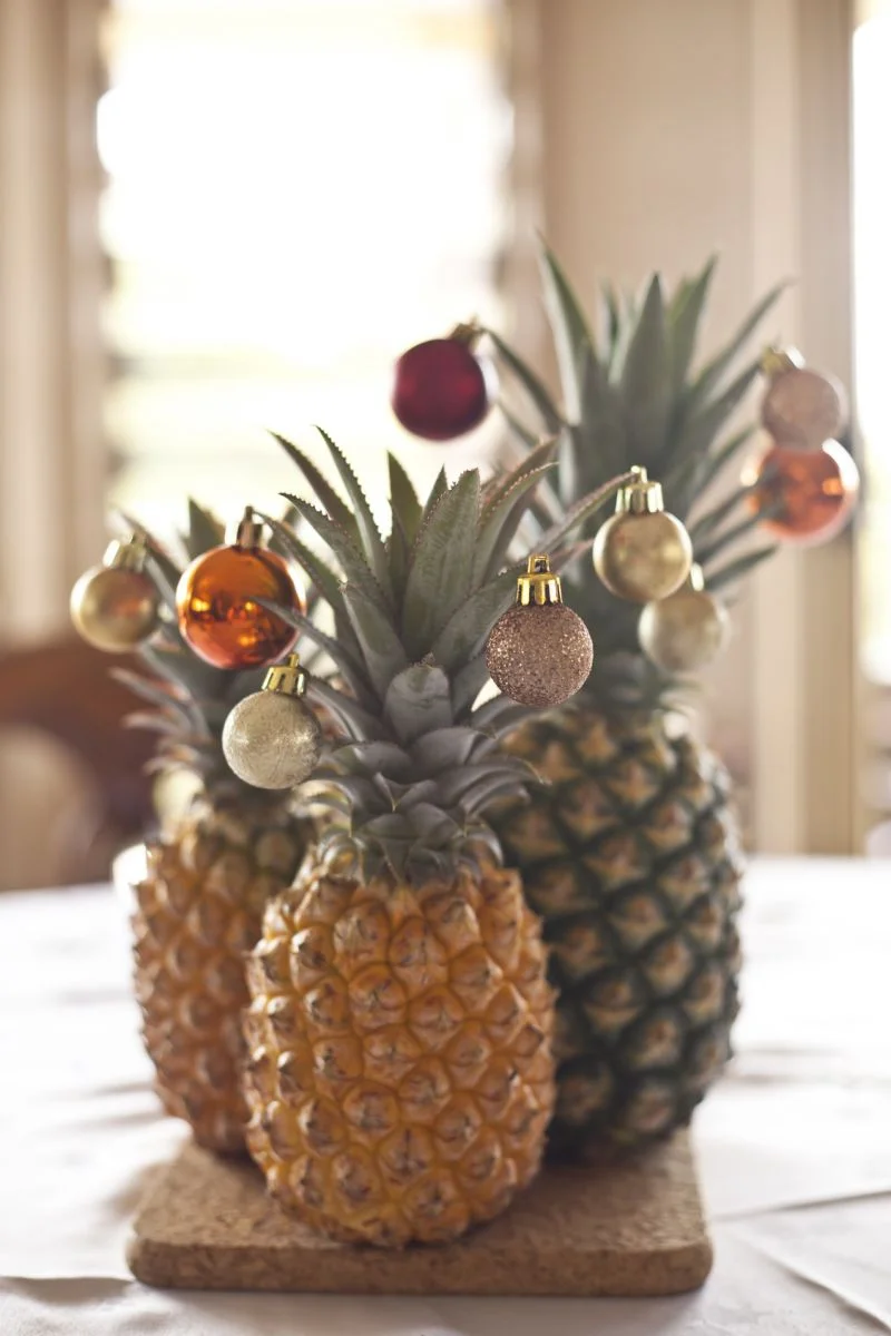 Рождественский тренд: ананас с игрушками, который заменит тебе елку - фото 350842