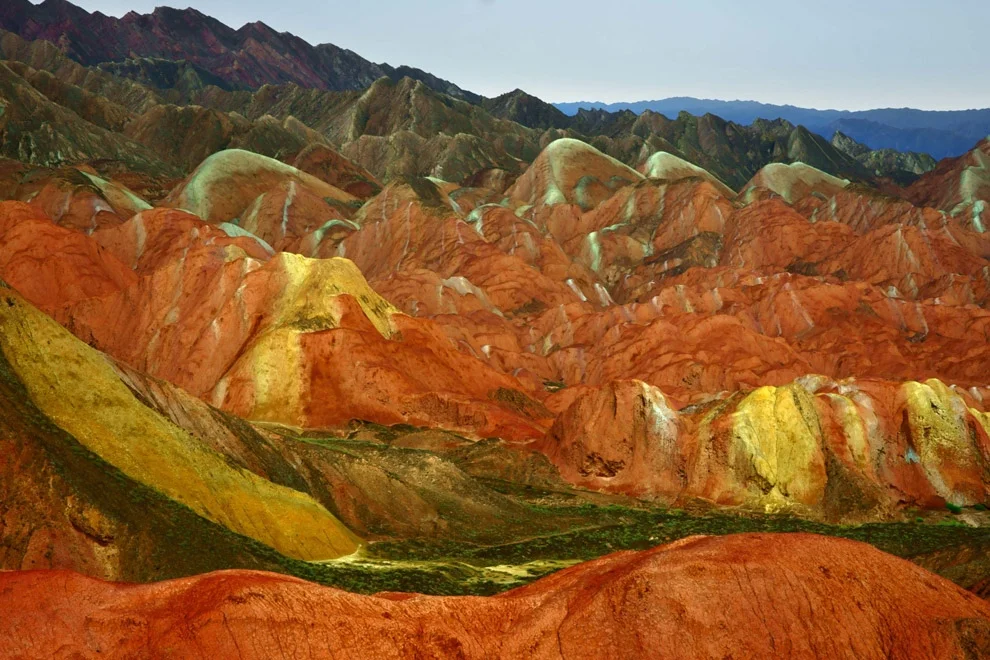 Цветные горы Китая - красота, которой вы еще не видели - фото 353797
