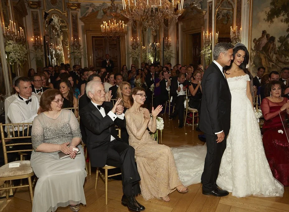 Джордж и Амаль Клуни решили снова сыграть пышную свадьбу - фото 354300