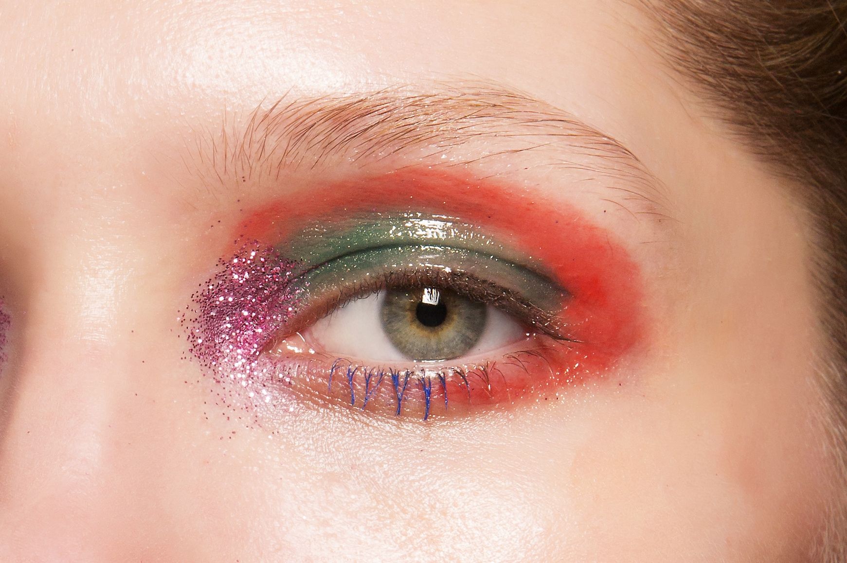 Яркие smoky eyes стали хитом этой осени - 349654 Яркие smoky eyes стали хитом этой осени - фото 349654