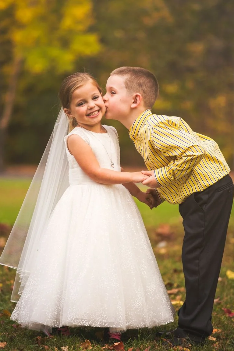 Мрії збуваються: ці дітлахи влаштували весілля у 5-річному віці - фото 348854