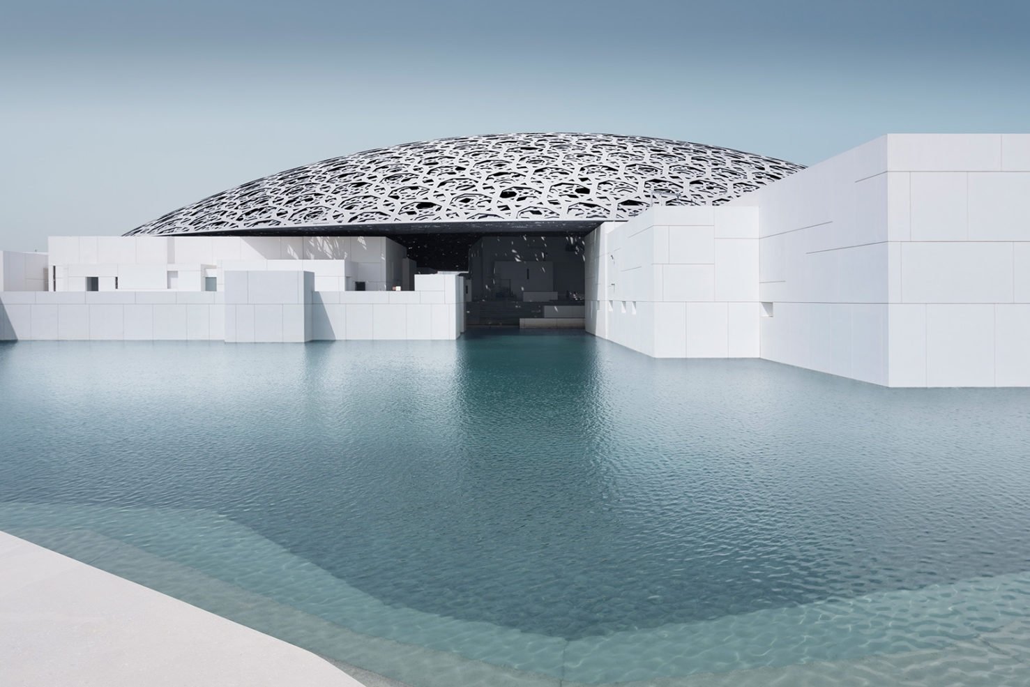 В Абу-Даби построили новый Лувр и он поражает своей красотой и размерами - фото 350979