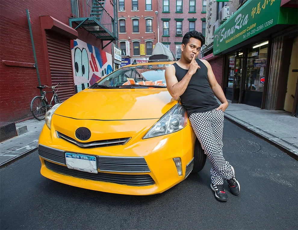 Таксисти Нью-Йорка оголили торси та знялись для щорічного календаря - фото 352447