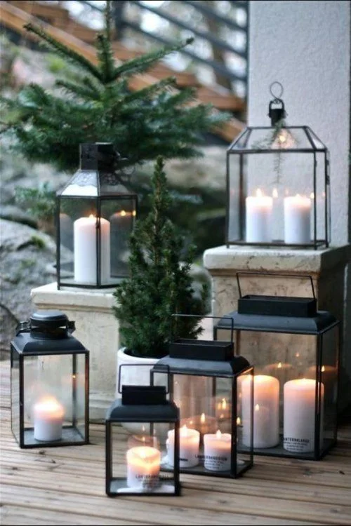Святкові ідеї: як прикрасити дім на Різдво за допомогою свічок - фото 356664