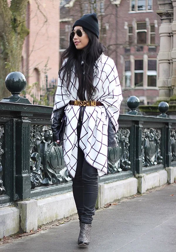 Street style: модні образи з шарфом для зимового сезону - фото 354642