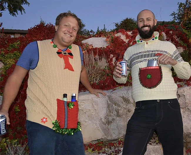 Глупые и пошлые свитера, которые сделают тебя звездой этого Рождества - фото 355167
