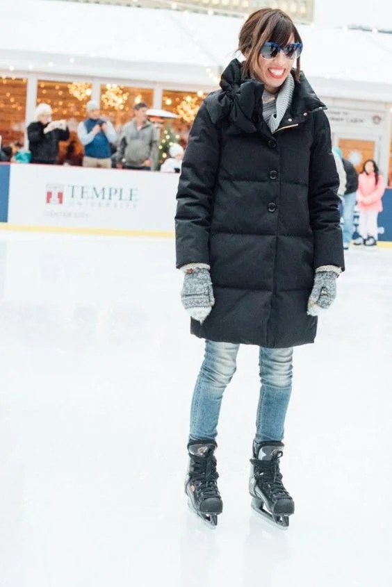 Королева льда: идеи нарядов для катания на коньках - фото 355374