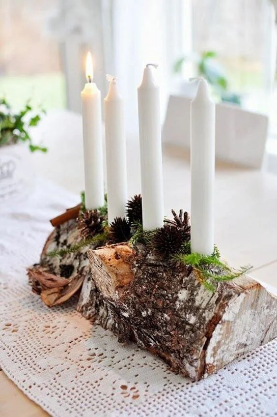 Праздничные идеи: как украсить дом на Рождество с помощью свечей - фото 356657
