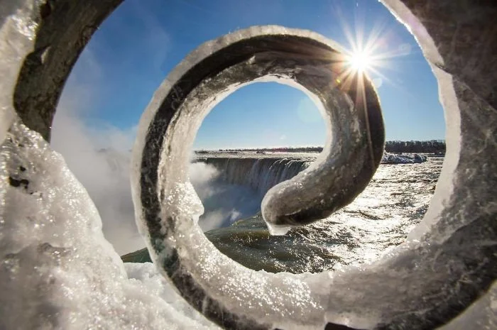 Ніагарський водоспад замерз, і це видовище приголомшує - фото 361193