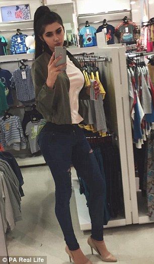 Парень уехал на летние каникулы, а вернулся девочкой с лицом Ким Кардашьян - фото 361848