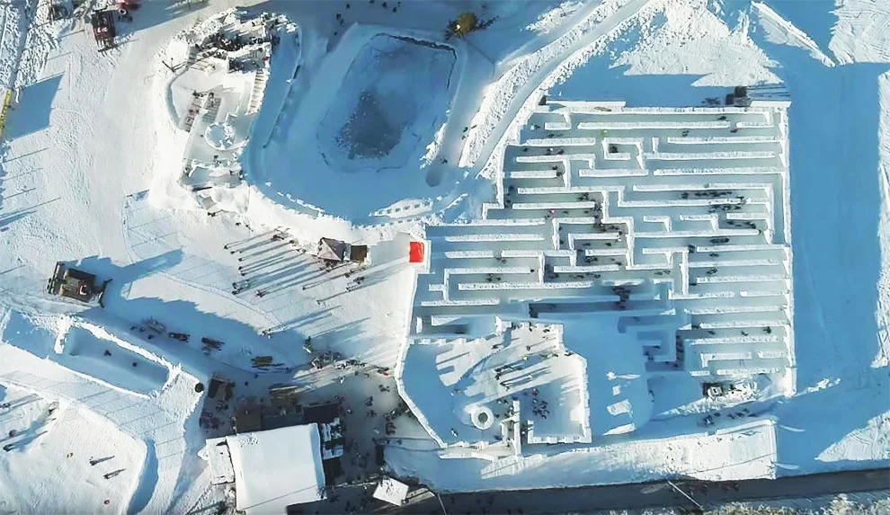 У Польщі збудували найбільший у світі сніговий лабіринт - фото 364265