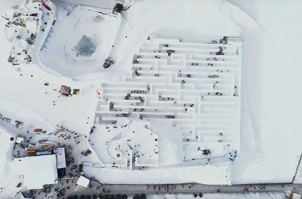 У Польщі збудували найбільший у світі сніговий лабіринт - фото 364268