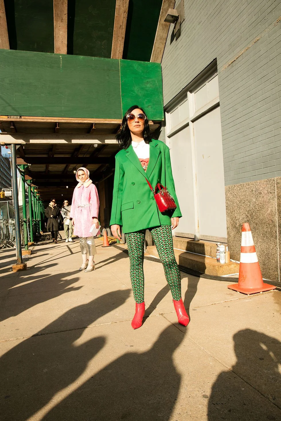 Модний street style з Тижня моди у Нью-Йорку, який вам захочеться повторити - фото 368382