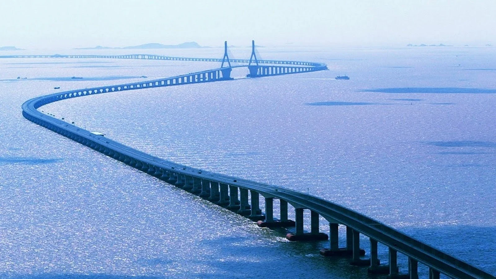 В Китае построили самый длинный мост в мире, и вот, как выглядит это чудо архитектуры - фото 371741