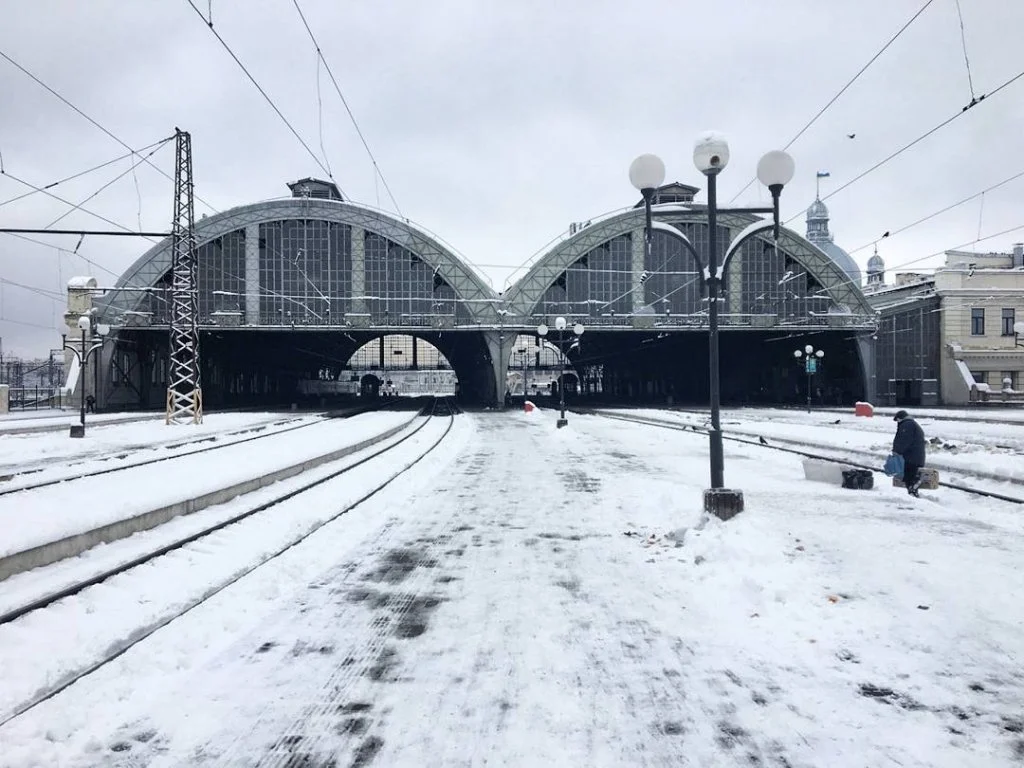 Львів замело снігом, і такої фантастичної зими ви давно не бачили - фото 366975