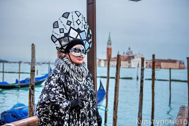 Гордимся: одесситка вошла в топ-10 самых крутых нарядов Венецианского карнавала - фото 368206