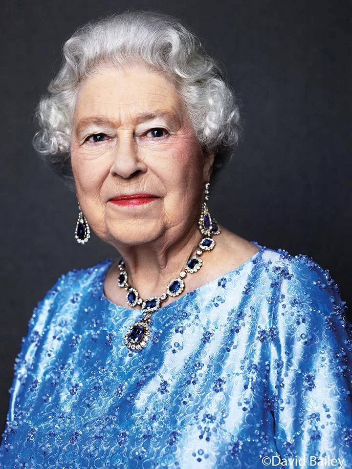 Королева Елизавета II празднует 66-летие восшествия на британский трон - фото 367265