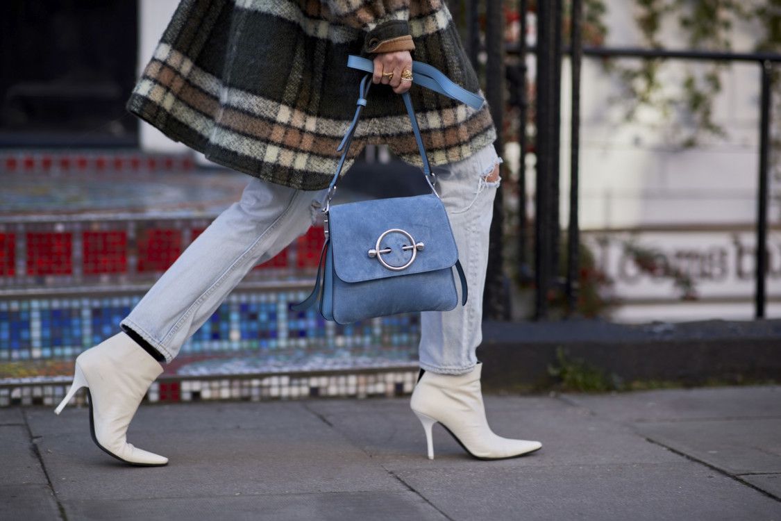 Неделя моды в Лондоне: яркие и колоритные street style образы гостей - 370285 Неделя моды в Лондоне: яркие и колоритные street style образы гостей - фото 370285