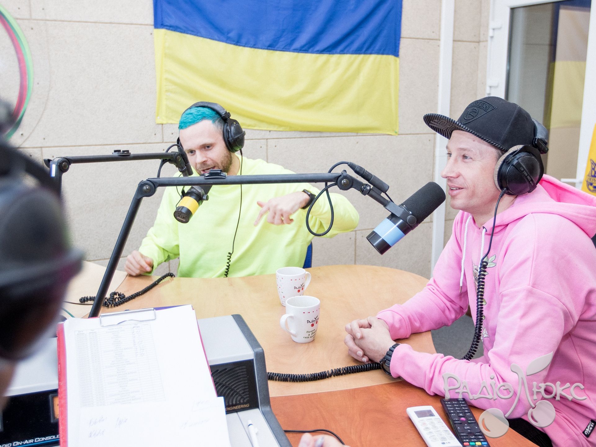 Група DILEMMA розповіла про еротичні сни і непристойності в басейні - 369018 Група DILEMMA розповіла про еротичні сни і непристойності в басейні - фото 369018