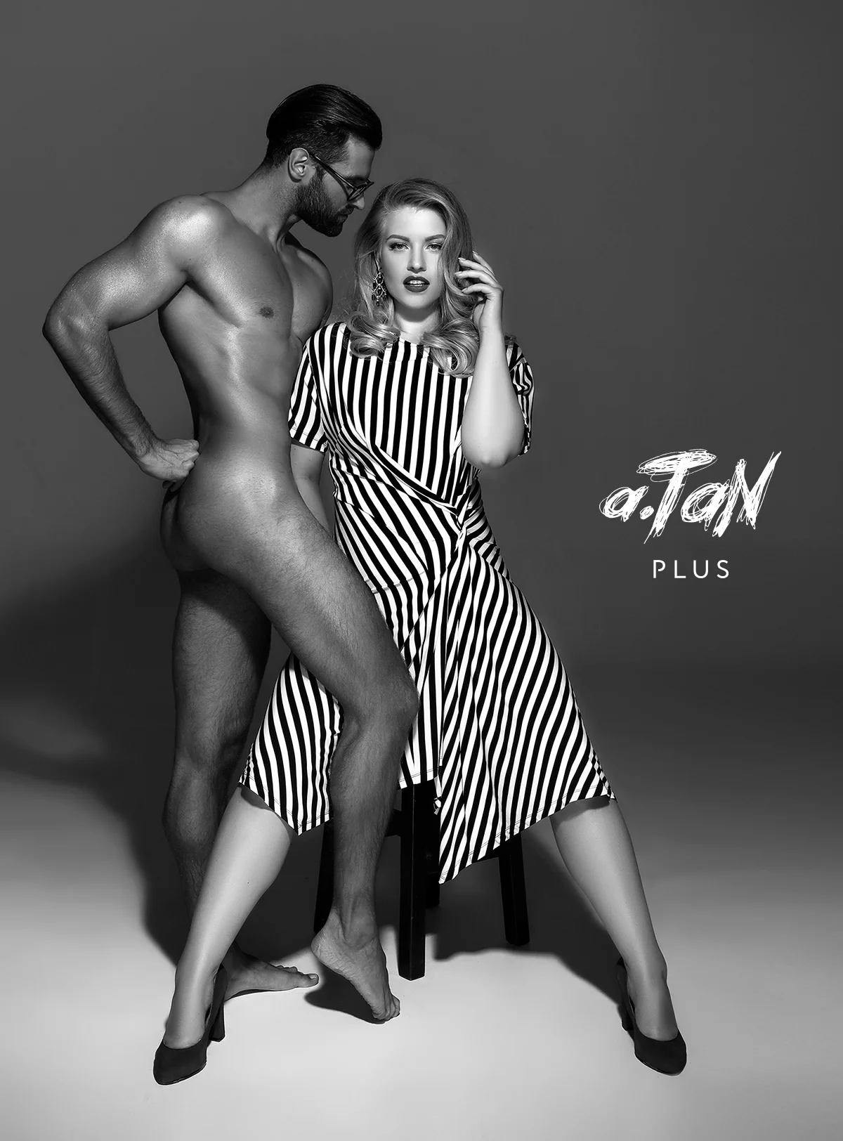 Андре Тан создал коллекцию Plus-size и снял в рекламе голого красавчика - фото 370859