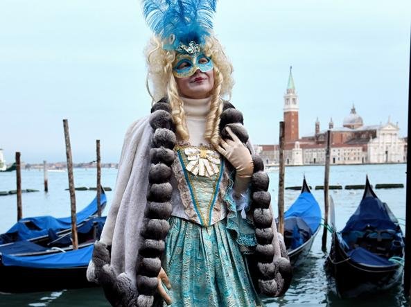 Гордимся: одесситка вошла в топ-10 самых крутых нарядов Венецианского карнавала - фото 368205